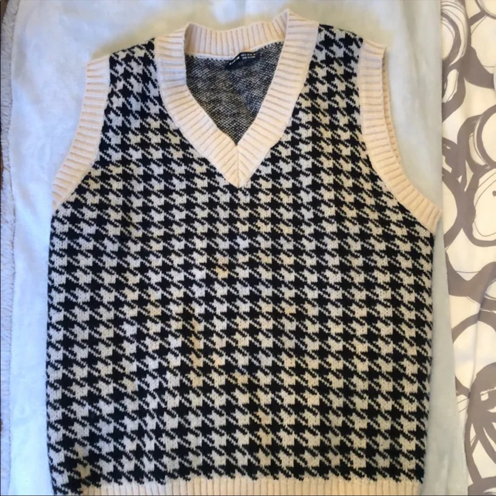 Checkered sweater vest